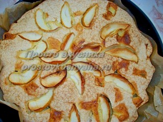 Вкусный, простой пирог с яблоками